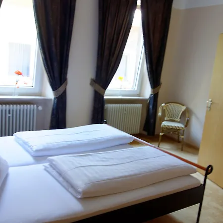 Haus Sonnschein ホテル