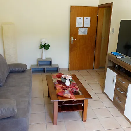 ホテル Haus Sonnschein コッヘム